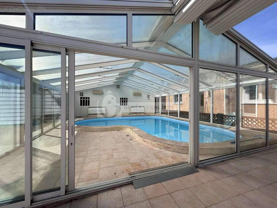 Maison à SAINT-MARTIN-DE-CRAU