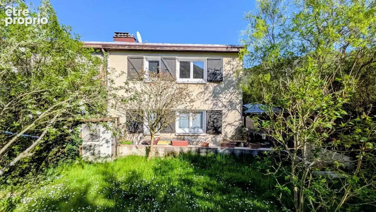 Maison à SAINT-BUEIL