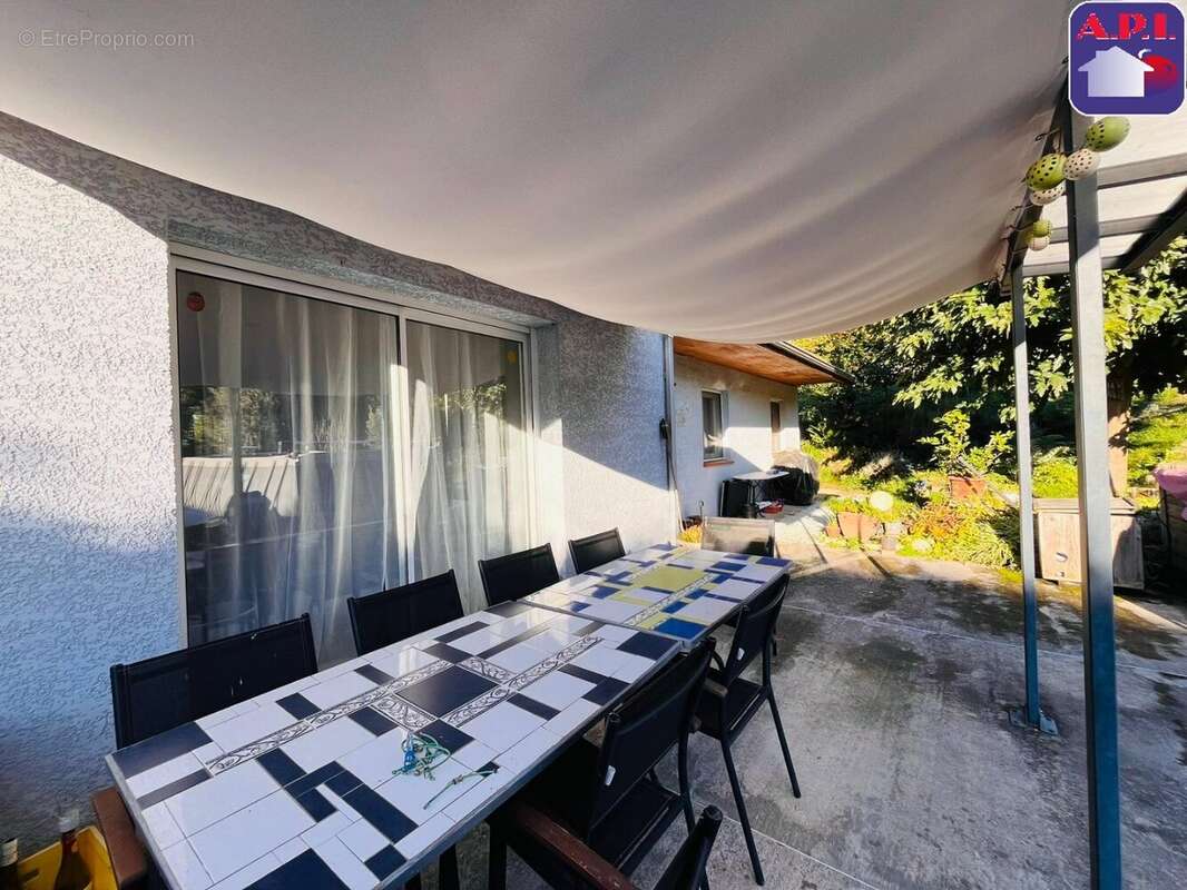 Maison à SAINT-JEAN-DU-FALGA