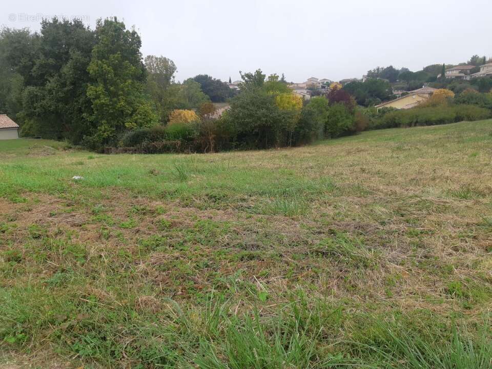 Terrain à CASTELNAU-D&#039;ESTRETEFONDS