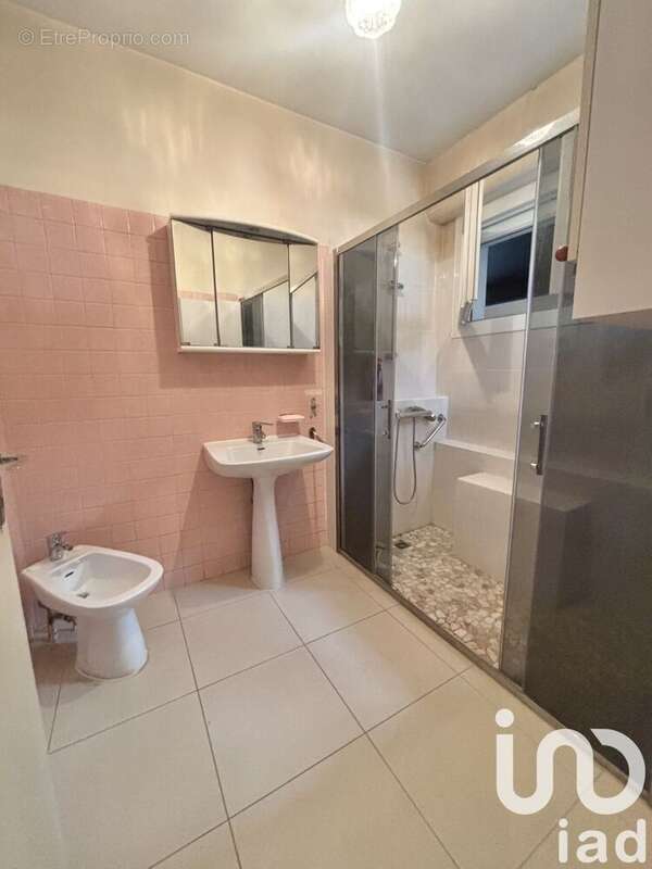 Photo 7 - Maison à LE HAILLAN