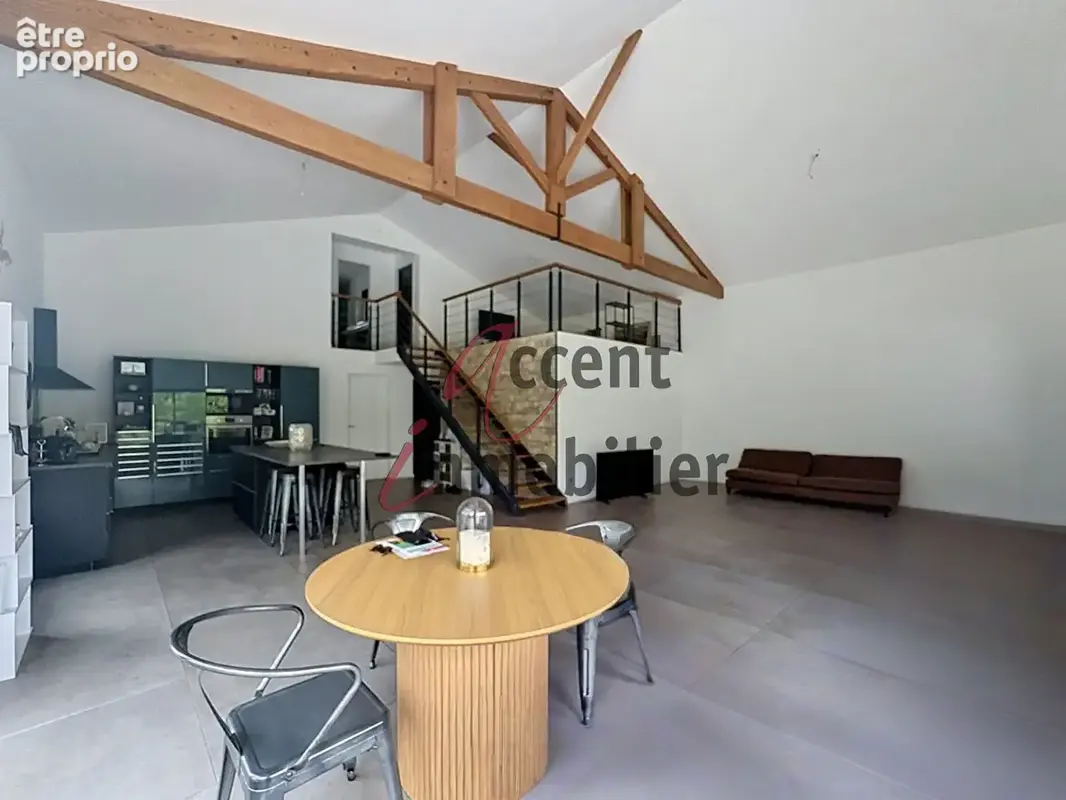 Mollégès, maison 135m² + 23m² de dépendance, piscine, garage,1200 m²  de terrain - photo 2