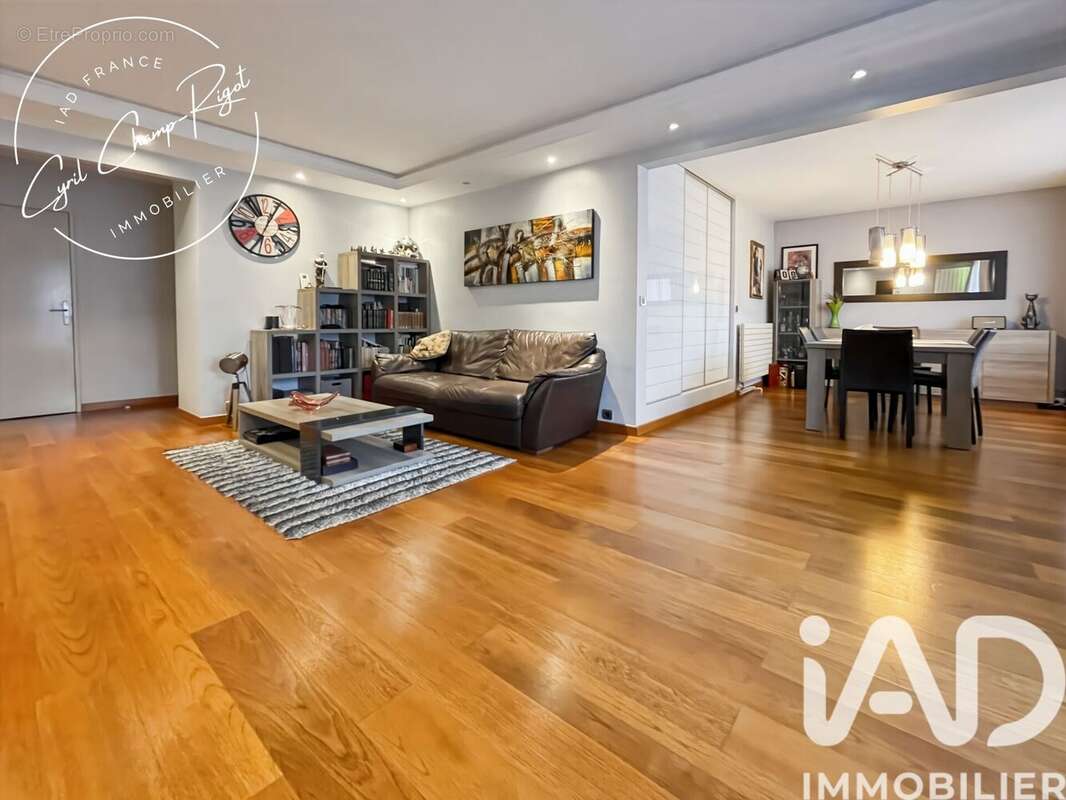 Photo 2 - Appartement à LIVRY-GARGAN