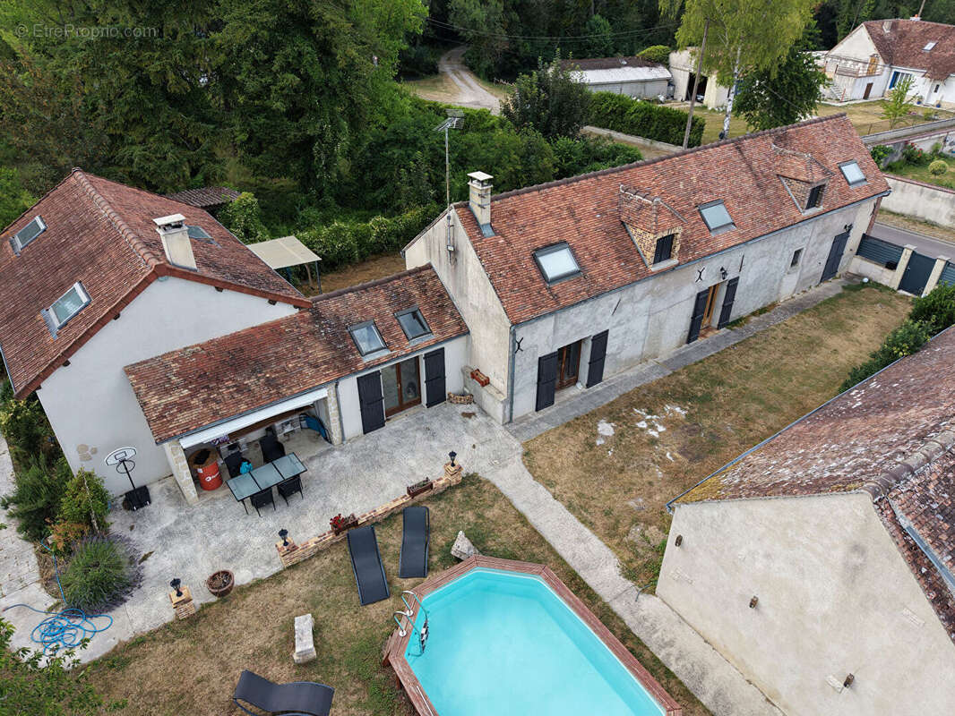 Noyen Sur Seine - 9 pièces - 4 chambres - 274 m² habitable - photo 17