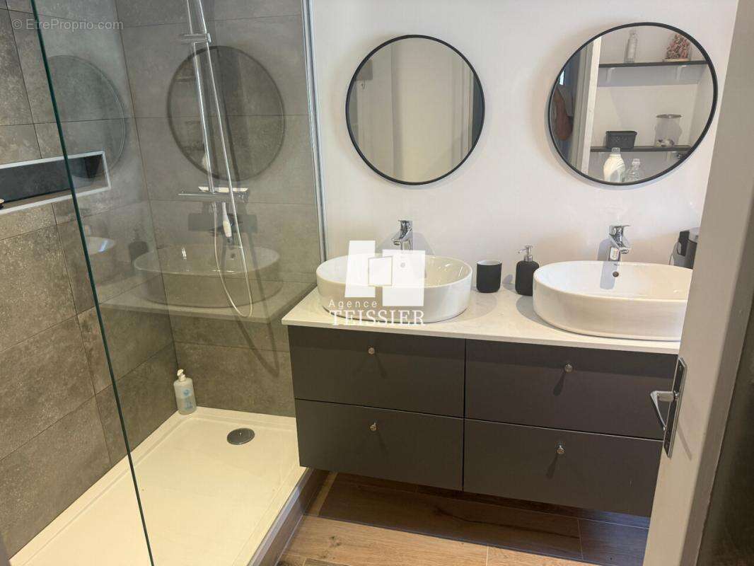 Appartement à LES VANS