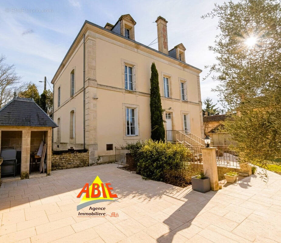 Photo 1 - Maison à ECHIRE