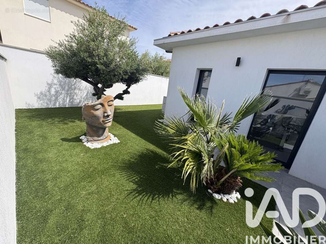 Photo 6 - Maison à SAINT-CYR-SUR-MER