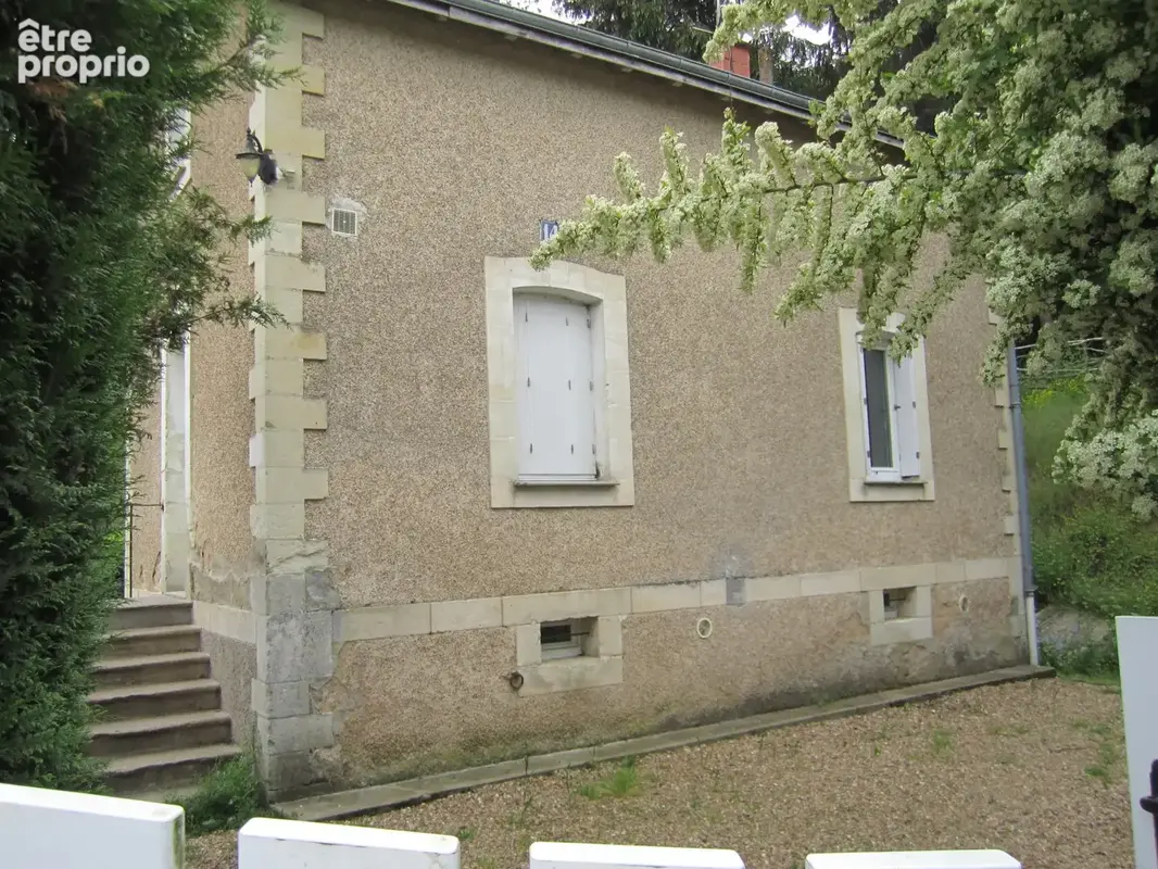 Maison à NEUVILLE-SUR-BRENNE