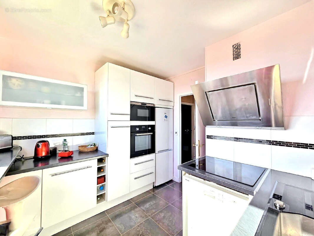 A vendre - appartement lumineux de 84.93m2 - proche gare de troyes - dernier etage - photo 2