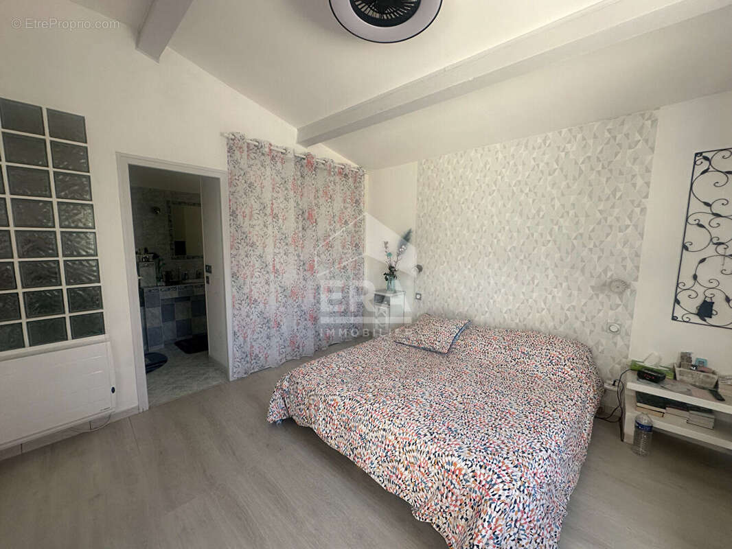 Maison à SAINT-MAXIMIN-LA-SAINTE-BAUME