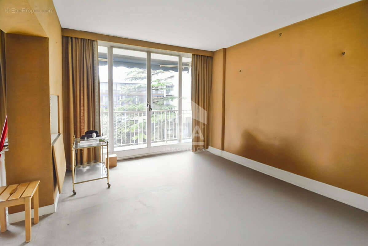 Appartement à BOULOGNE-BILLANCOURT