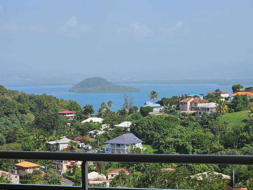 Appartement à LES TROIS-ILETS