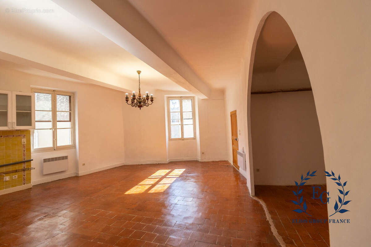 Appartement à BARJOLS