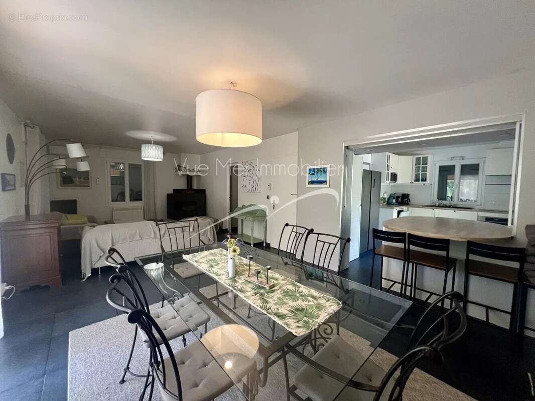 Villa T6. Parc de 2 089 m² avec piscine - photo 28