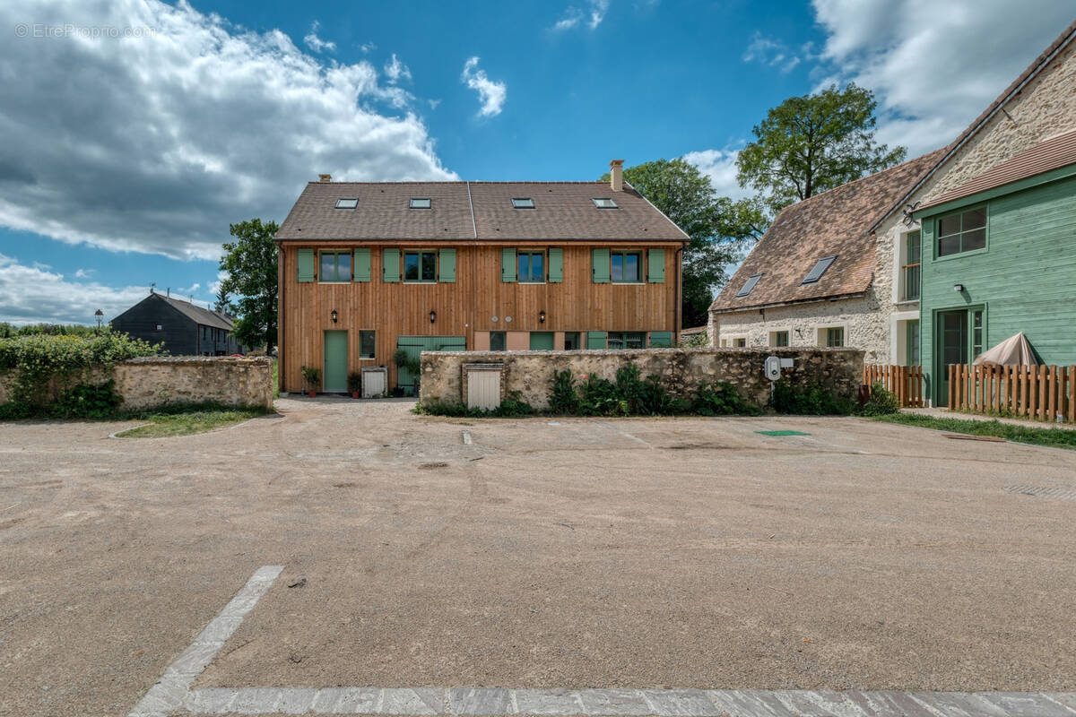 Maison à BONNELLES