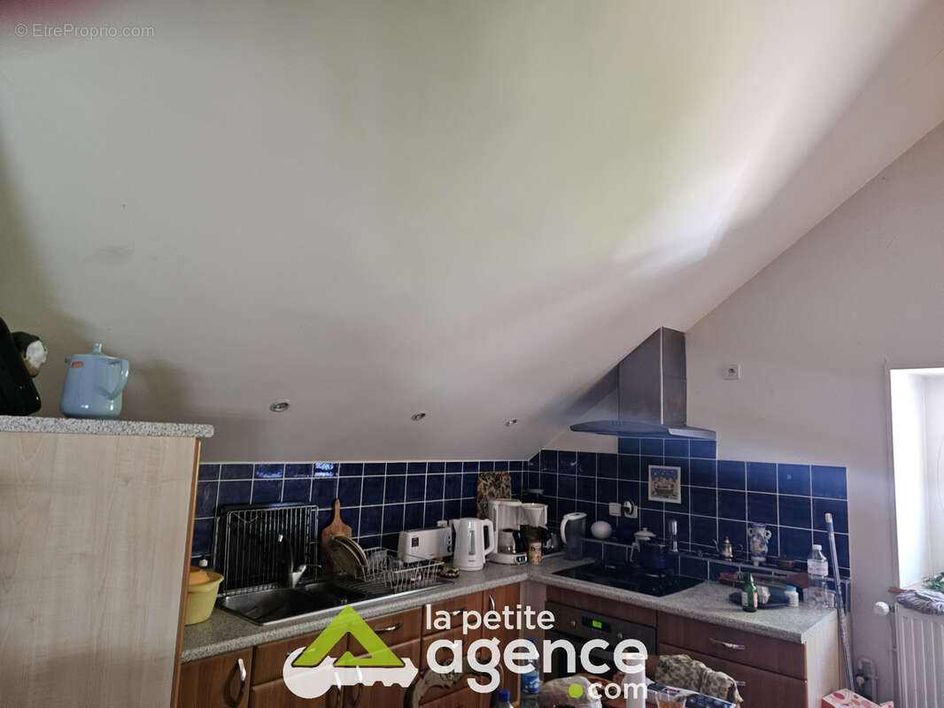 Maison à DUN-SUR-AURON