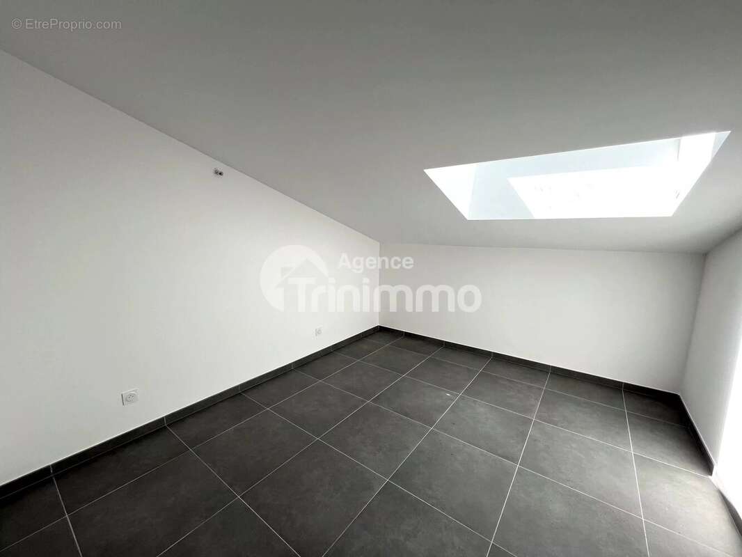 Appartement à SAINT-ANDRE-DE-LA-ROCHE