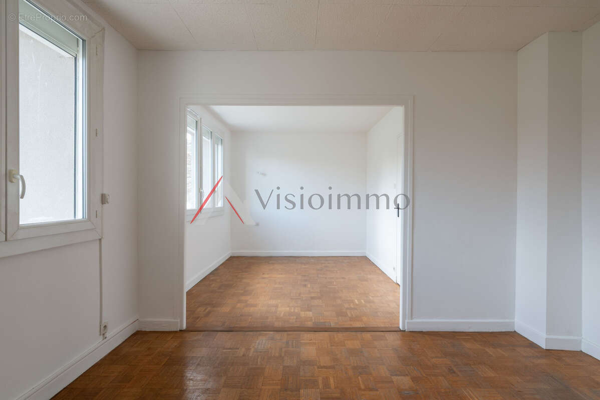 Appartement à SEYSSINET-PARISET