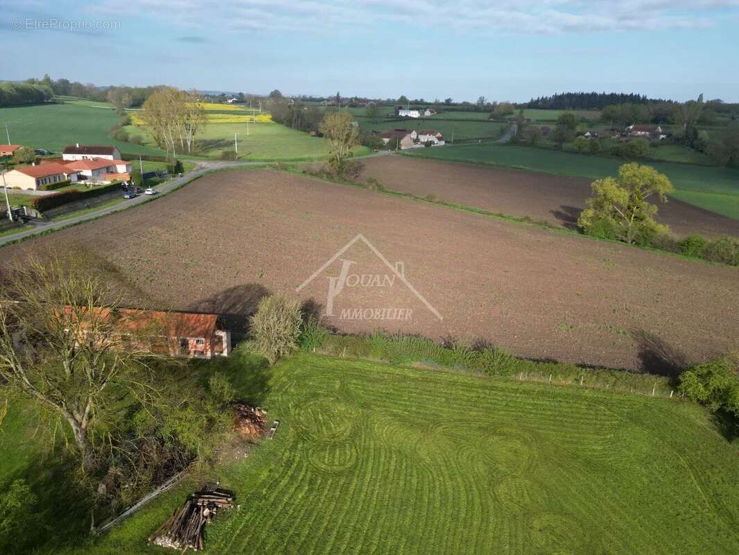 Maison à BROUT-VERNET