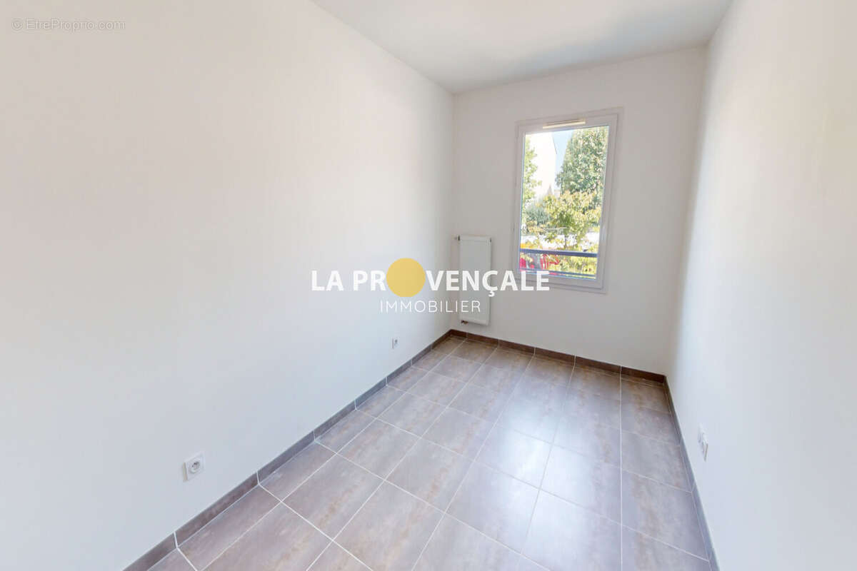 Appartement à GREASQUE