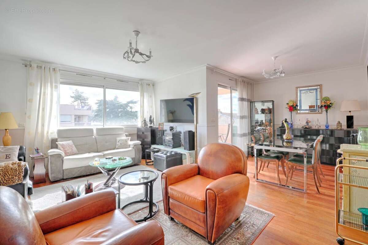 Appartement à SAINT-MAUR-DES-FOSSES