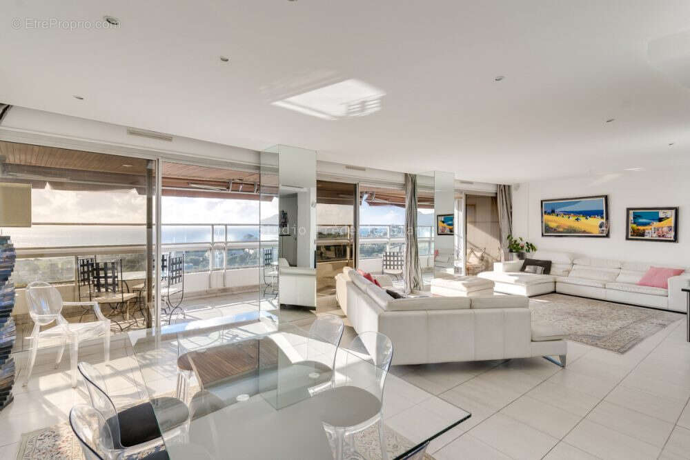 Appartement à MARSEILLE-8E