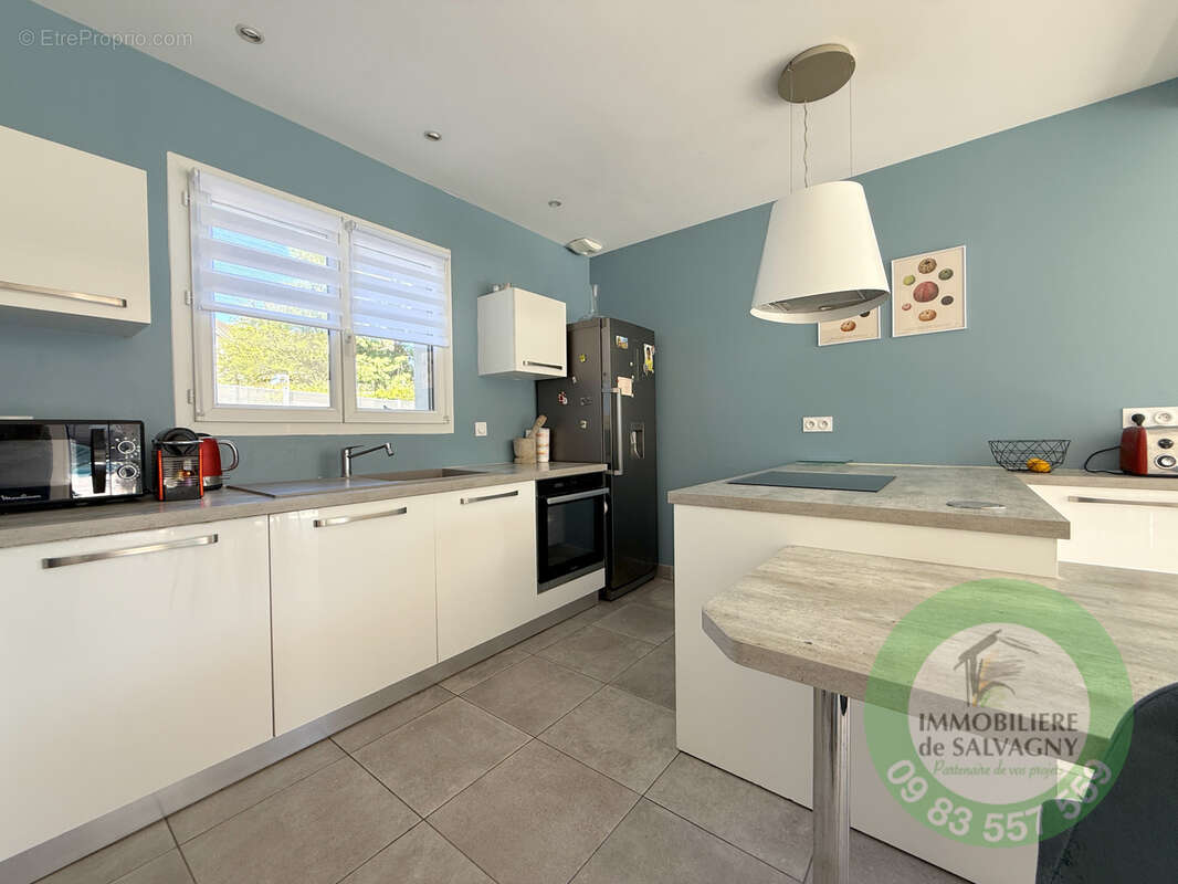 A vendre maison récente avec piscine et spa au calme - photo 8