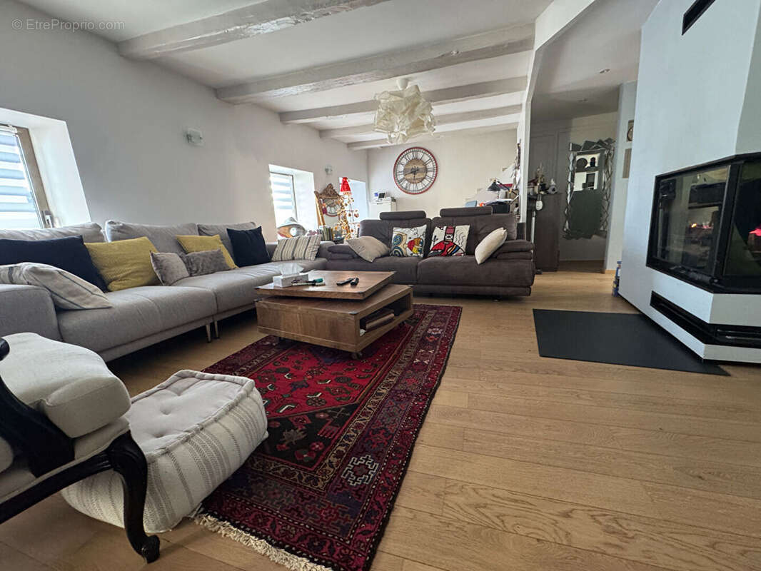 Appartement à BAVILLIERS