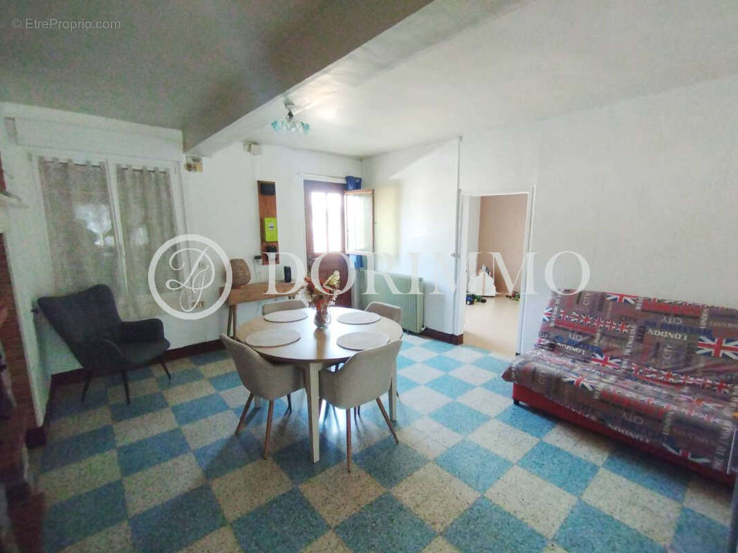Maison plain pied grandes dependances     fort potentiel - photo 3