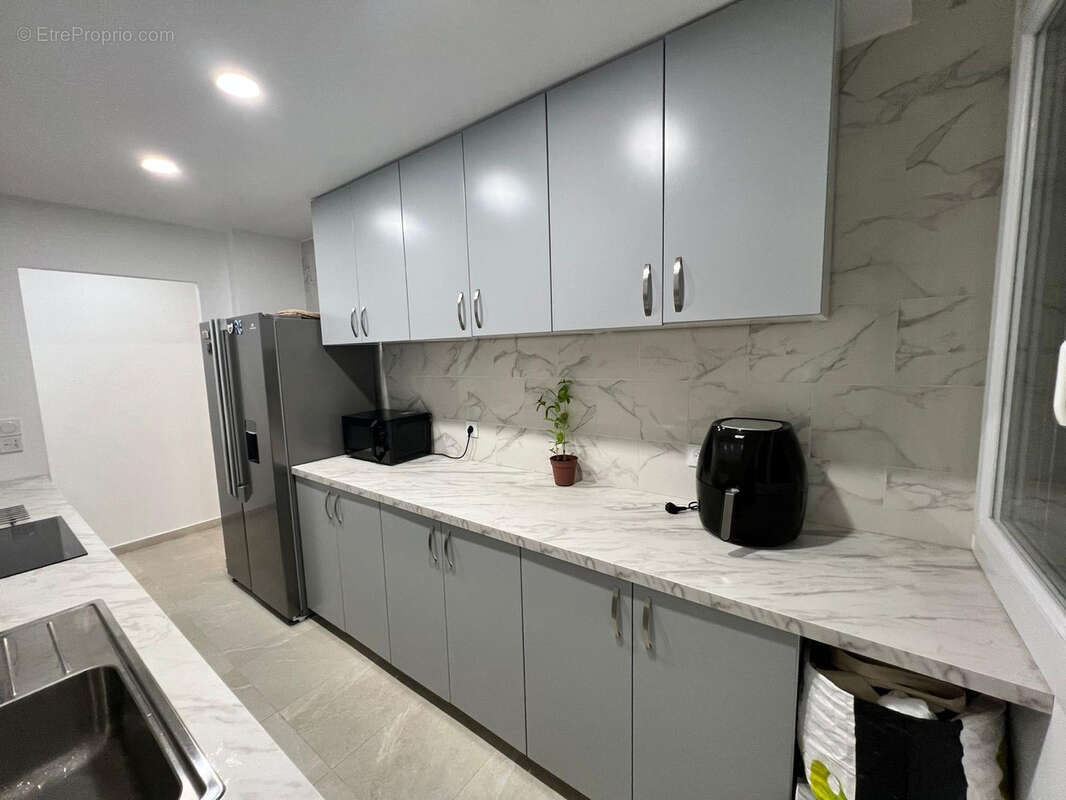 Appartement à MARSEILLE-9E