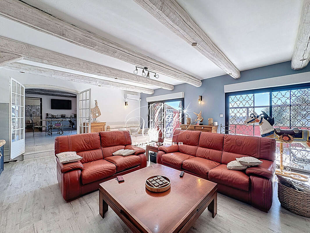 Maison à BORMES-LES-MIMOSAS
