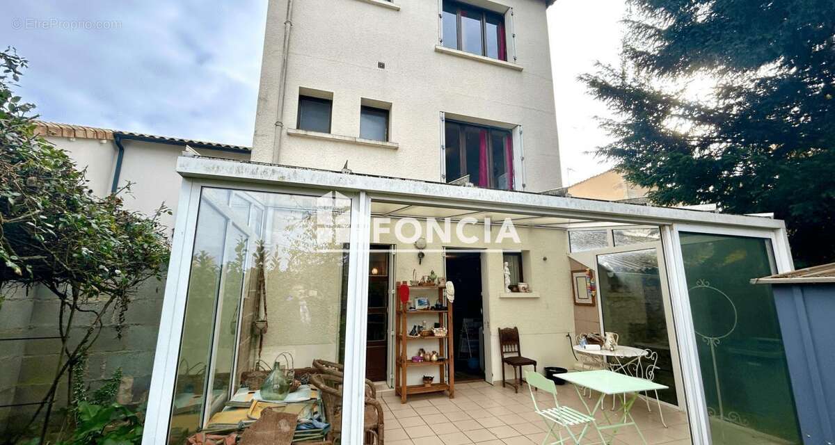 Maison à VOUNEUIL-SOUS-BIARD