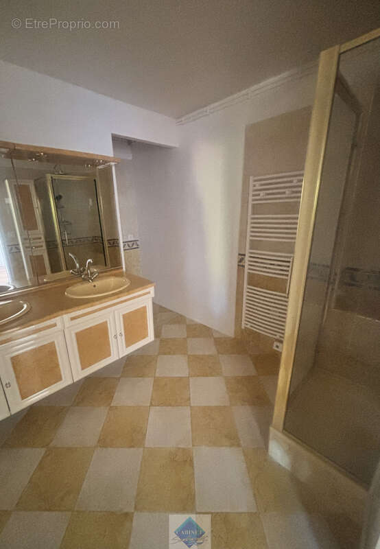 Duplex 67 m2  Mesnil Val - photo 5