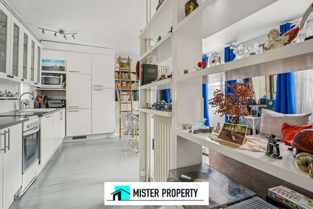 Appartement à LEVALLOIS-PERRET