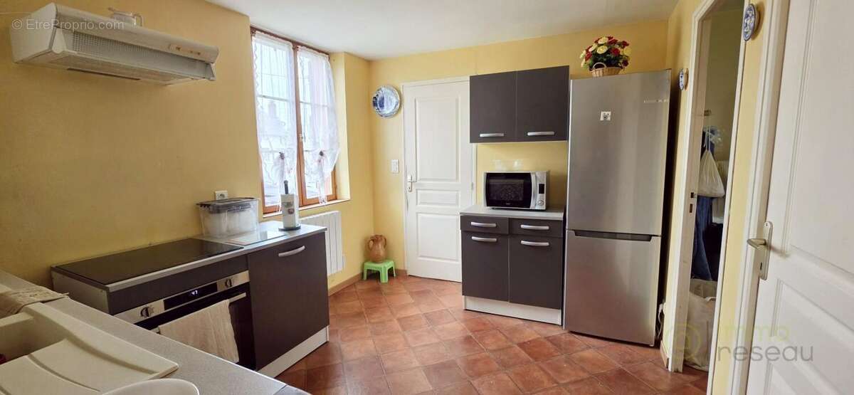 Maison 10 pièces 248 m² à vendre à Fouilloy (60220) - photo 7