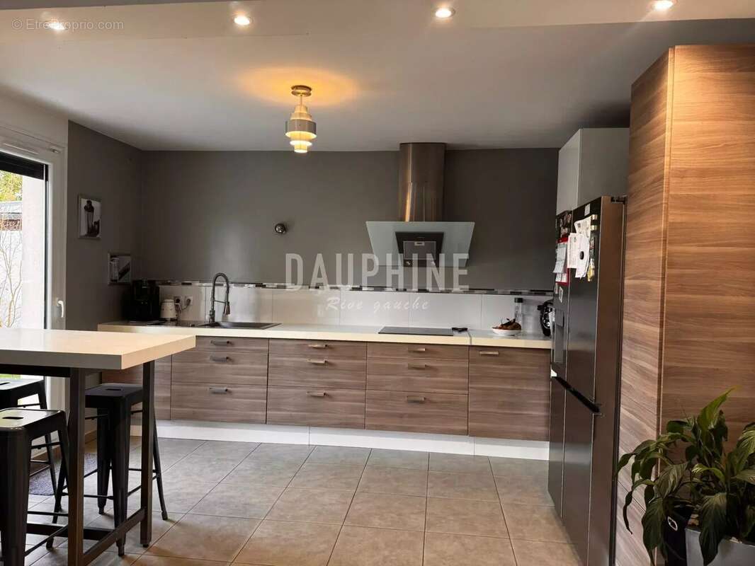 Maison à BUSSY-SAINT-GEORGES