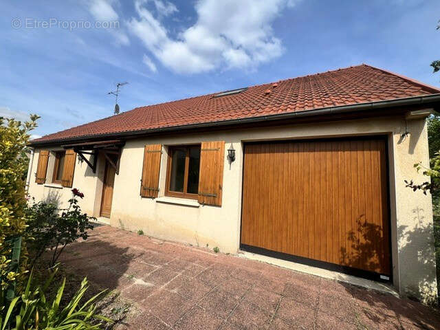 Maison à SAINT-BRICE-COURCELLES