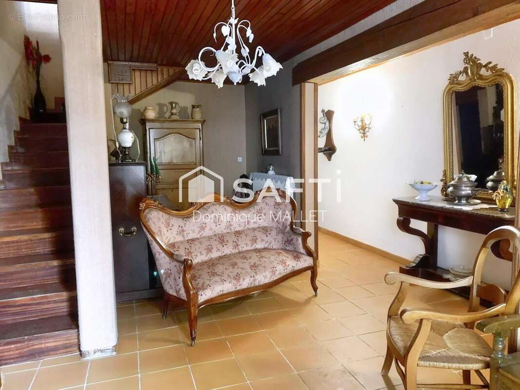 Photo 2 - Maison à NIMES