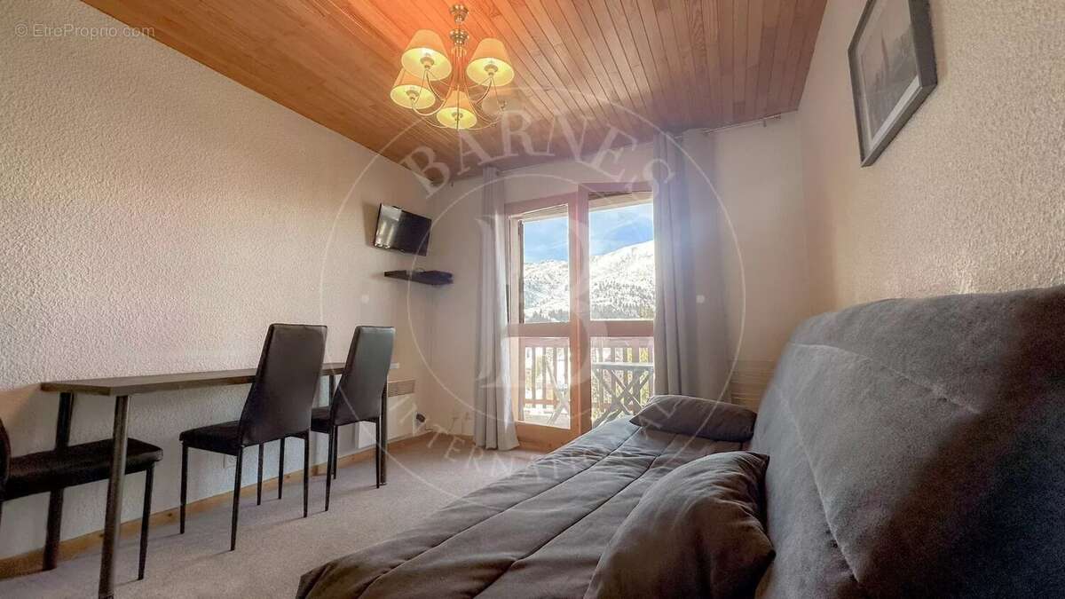 Appartement à LES ALLUES