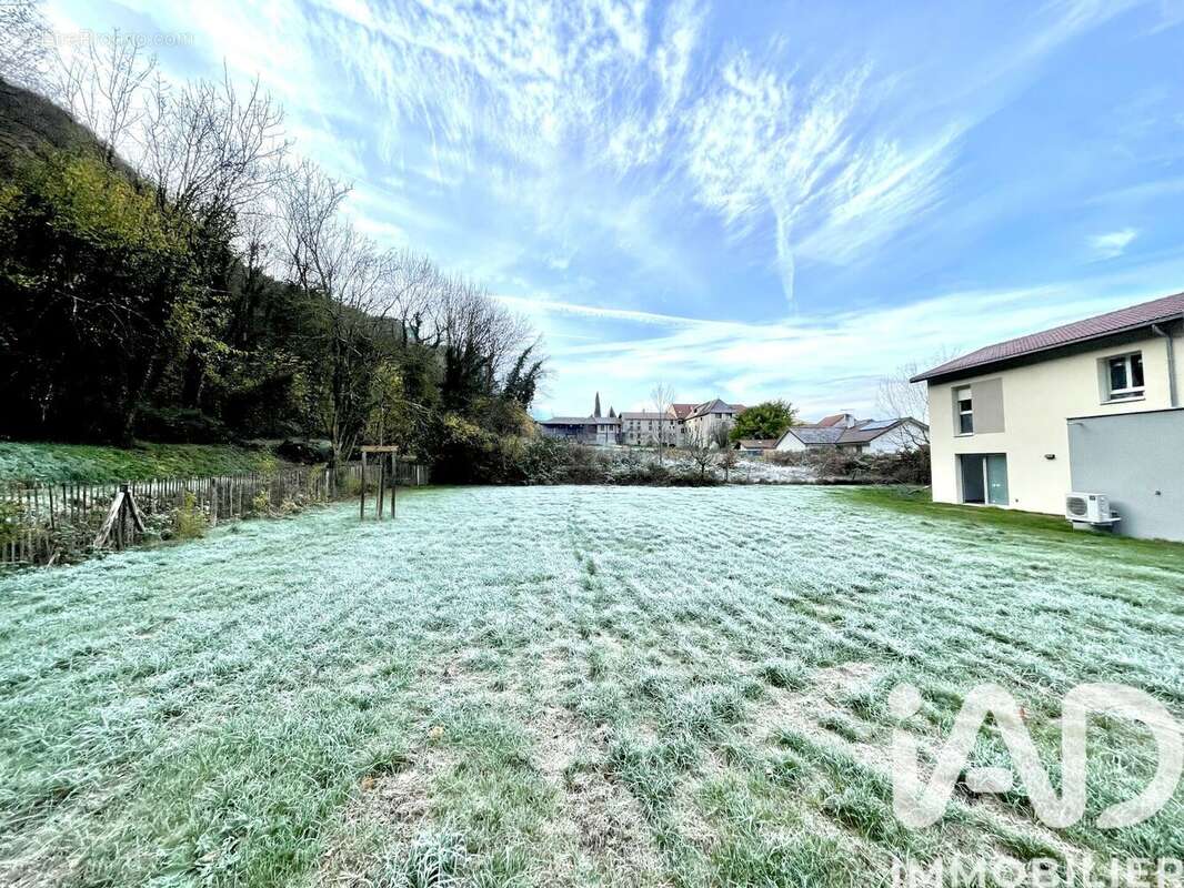 Photo 2 - Maison à COGNIN-LES-GORGES