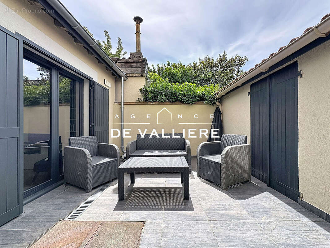 Rueil Malmaison - Côteaux - Maison 6 pièces 4 chambres - photo 7