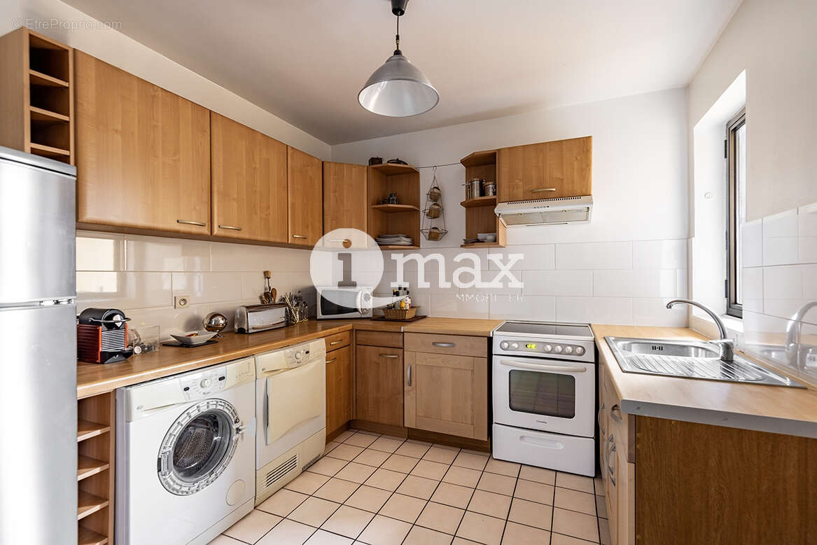Appartement à LEVALLOIS-PERRET