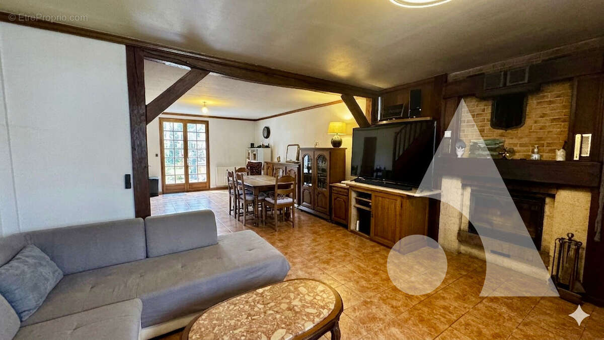 Maison à CREPY-EN-VALOIS