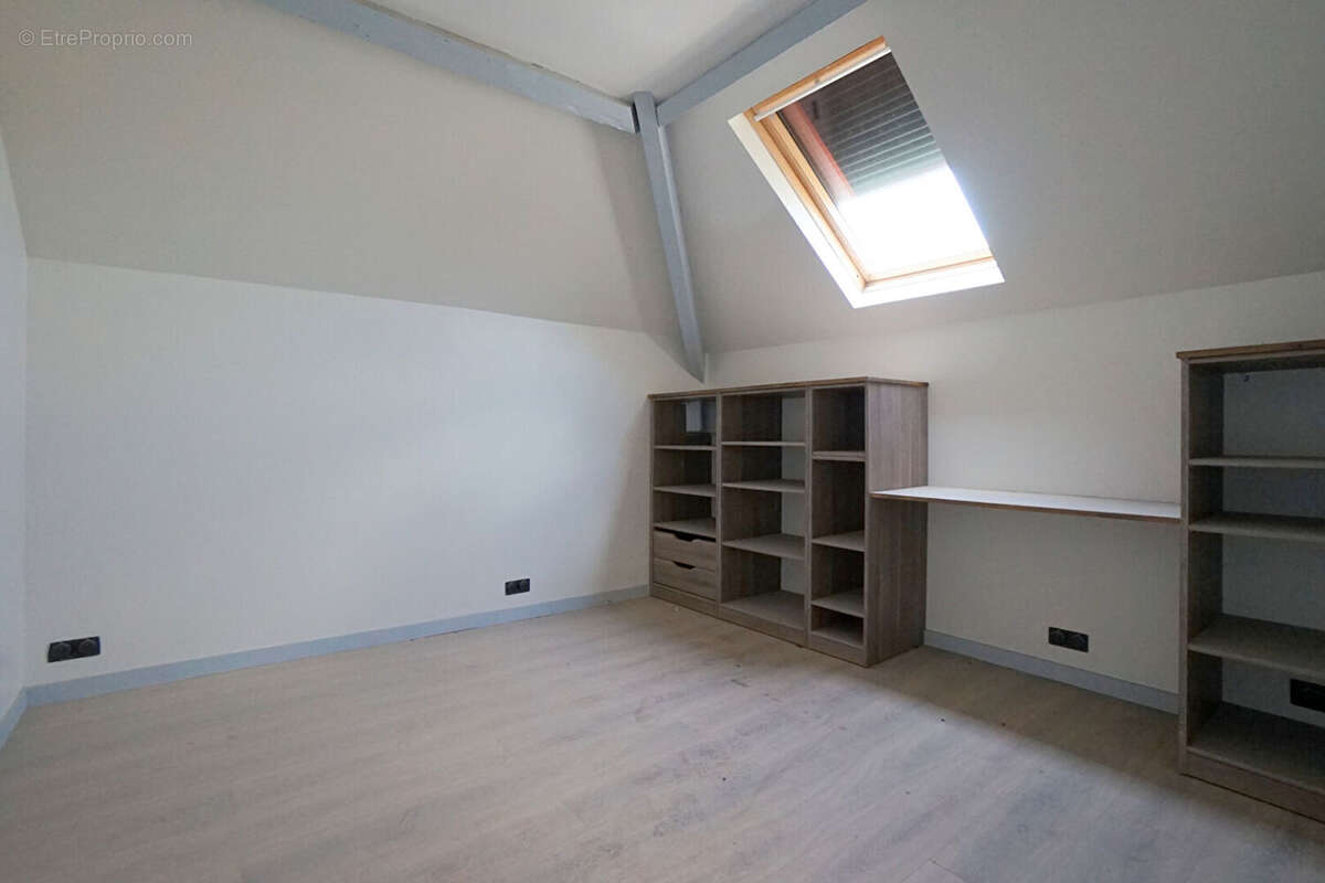 Maison à MEZIERES-SUR-SEINE