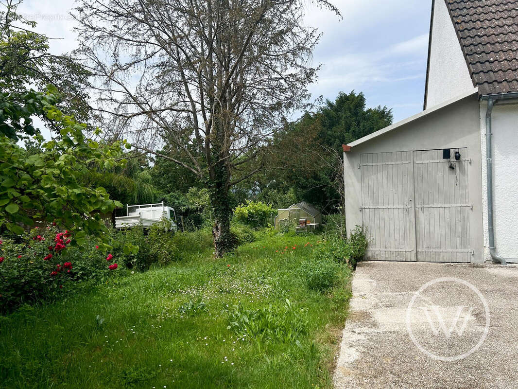 Maison 180 m² à Montigny-Les-Cormeilles  - photo 2