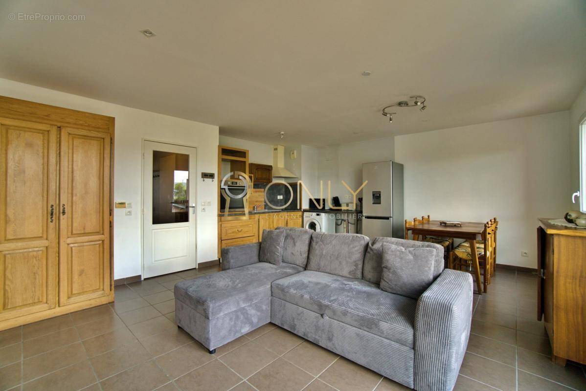 Appartement à QUINCIEUX
