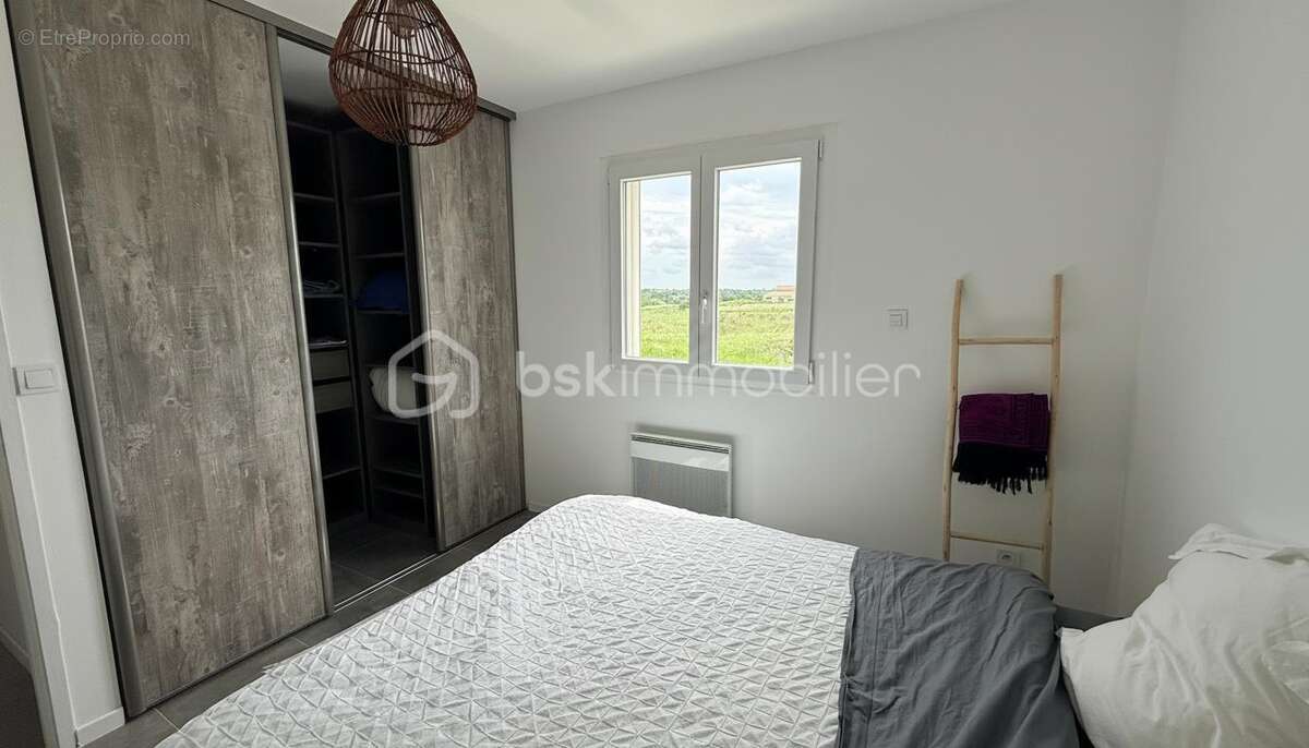 Appartement à ABEILHAN