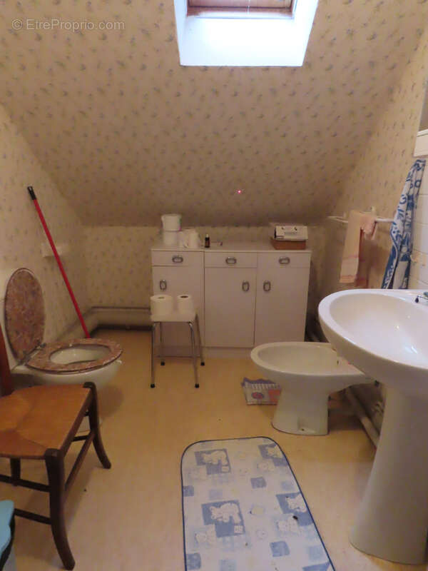 Maison à SAINT-BONNET-DE-ROCHEFORT