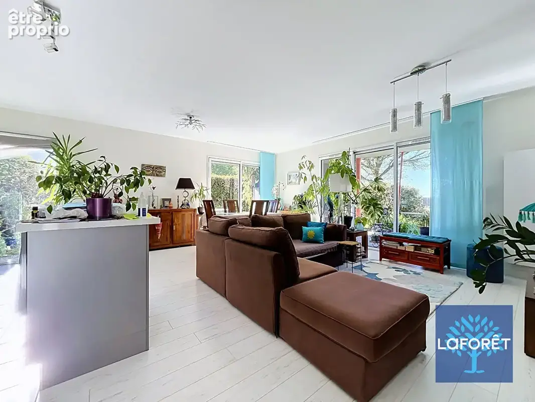 Appartement rez-de-jardin - La Roche Sur Yon 3 pièce(s) 77.35 m2 - photo 2