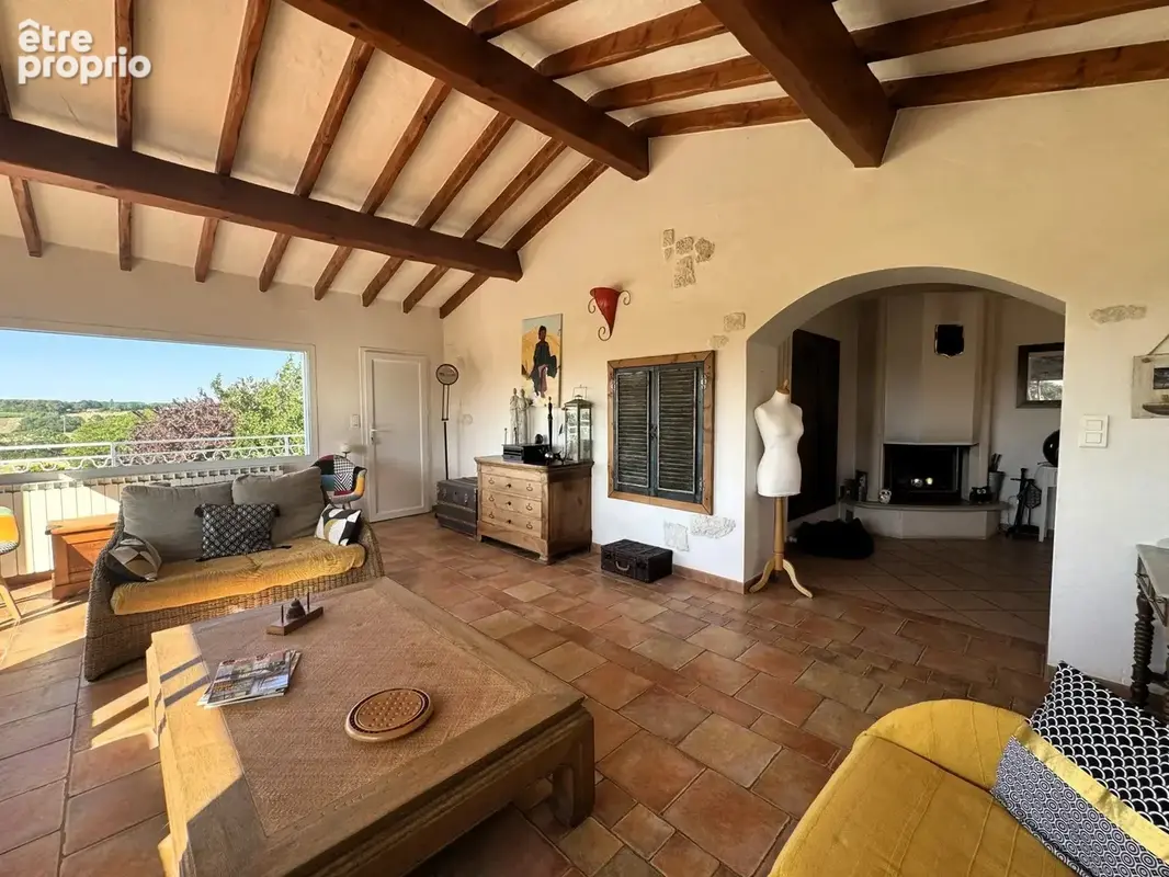 Appartement 375 m² à Saint-Augustin  - photo 6